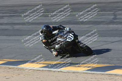 media/Mar-21-2025-CVMA Friday Practice (Fri) [[30cd4fe323]]/2-Racer 1/Session 2 (Bowl)/